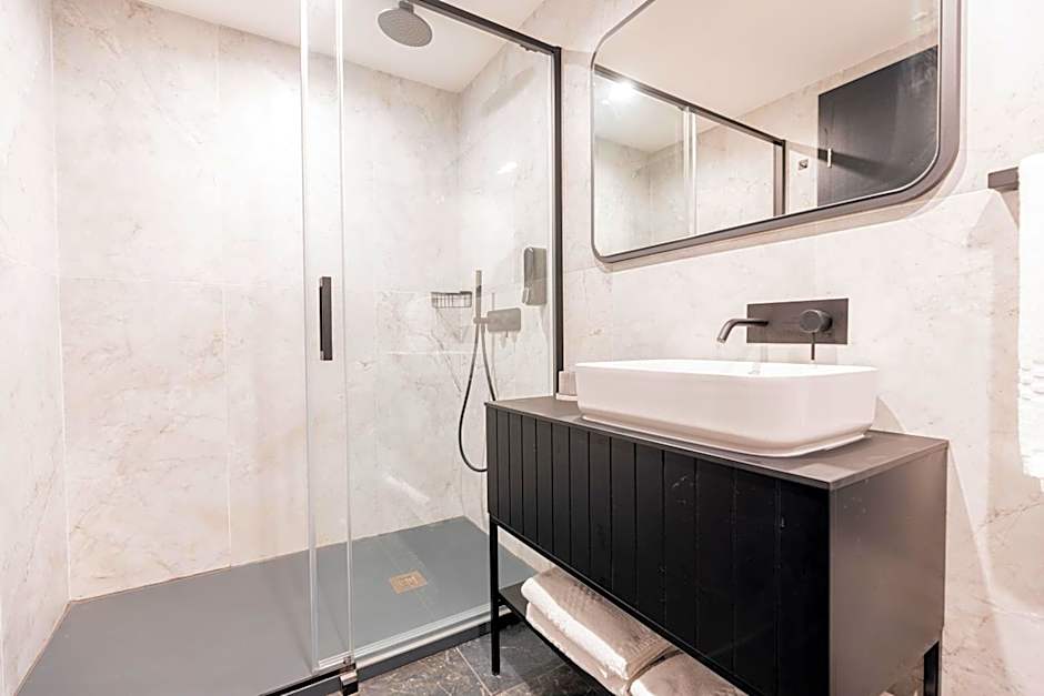 The Londoner Hotel St. Julian's