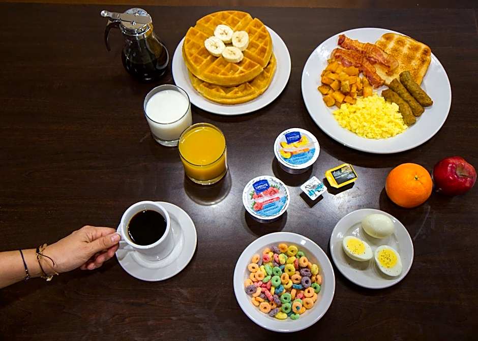 Clarion Inn & Suites Miami International Airport