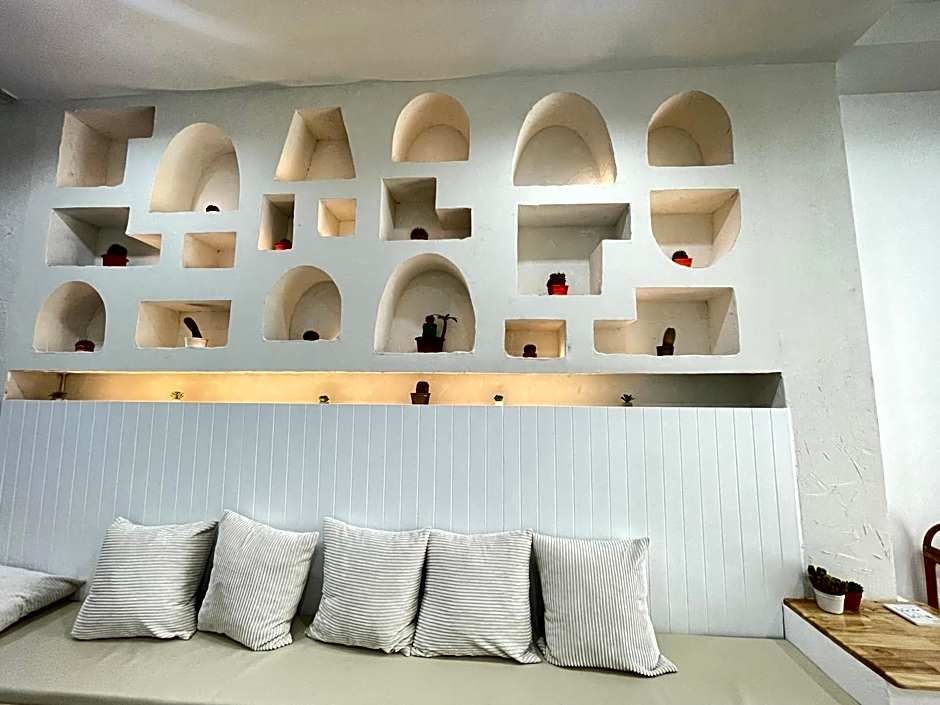 มินิมอลโฮลเทล