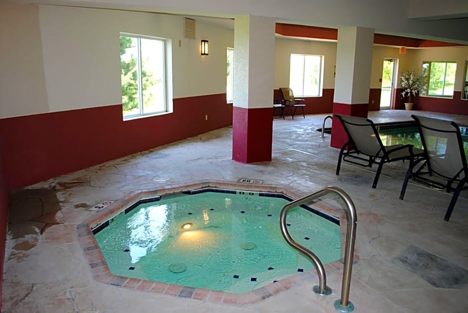 Holiday Inn Express Boonville, an IHG Hotel