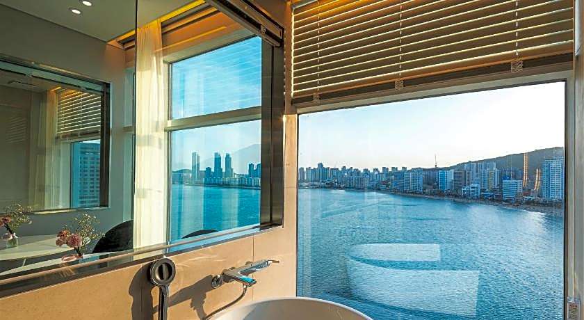 Hotel Marine View