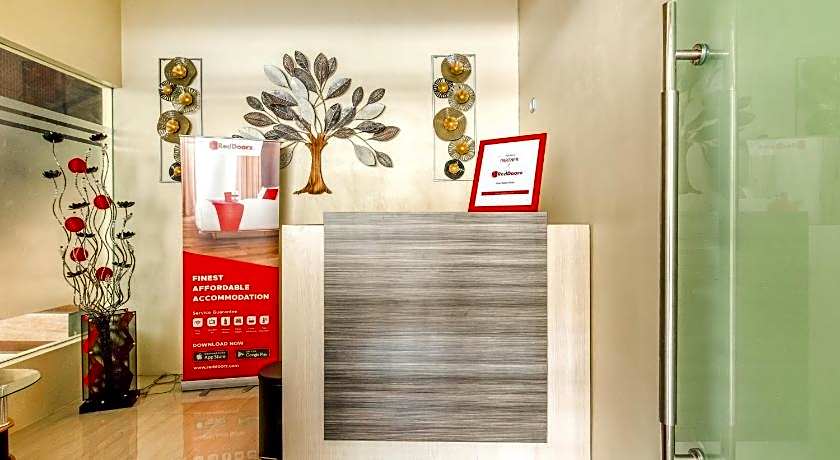 RedDoorz Syariah @ Kertomenanggal Surabaya