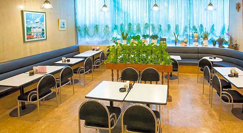 City Hotel Airport in Prince