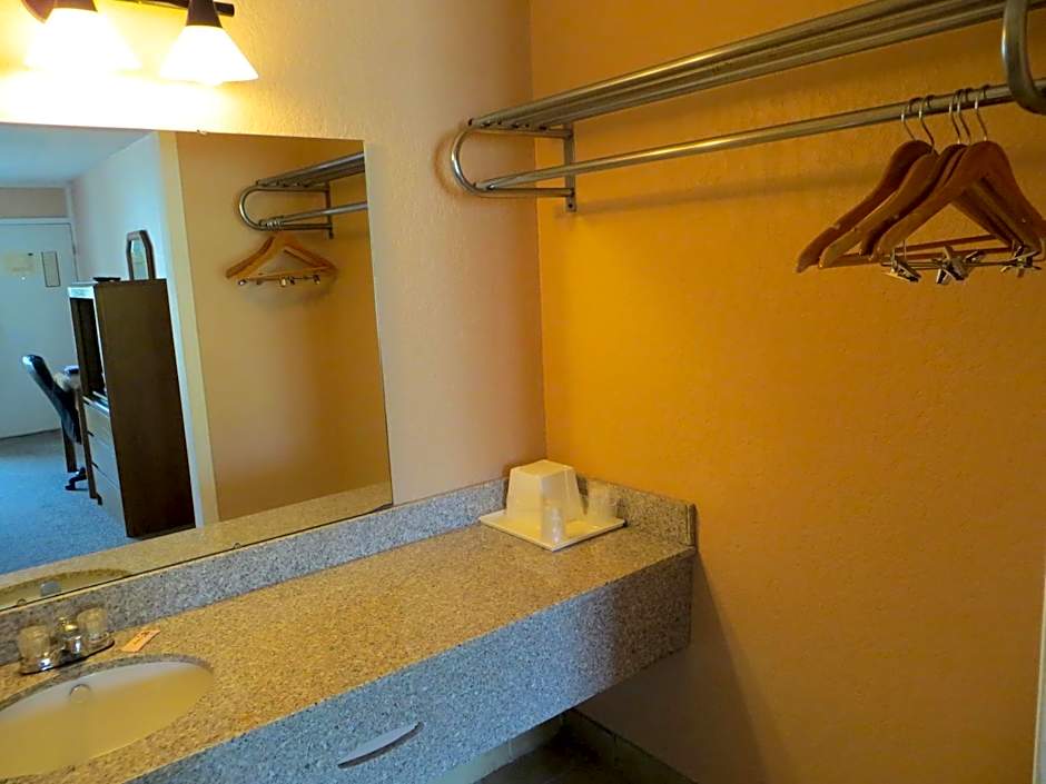 Americourt Extended Stays