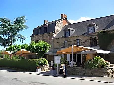 Logis Hotel, restaurant et spa Le Relais De Broceliande