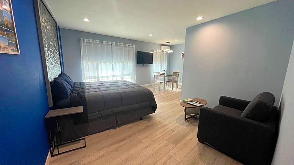 Quintessence ApartHotel