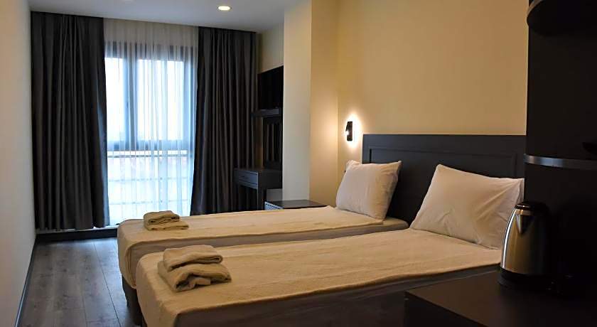 Shishly Palace Hotel