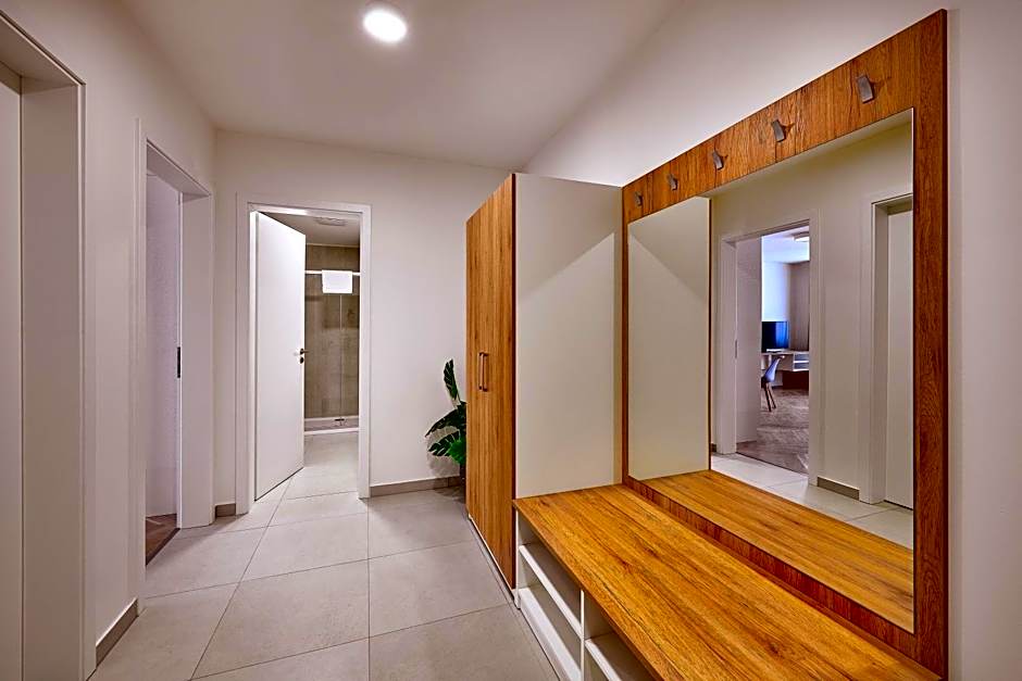 DownTown Suites Rubesova