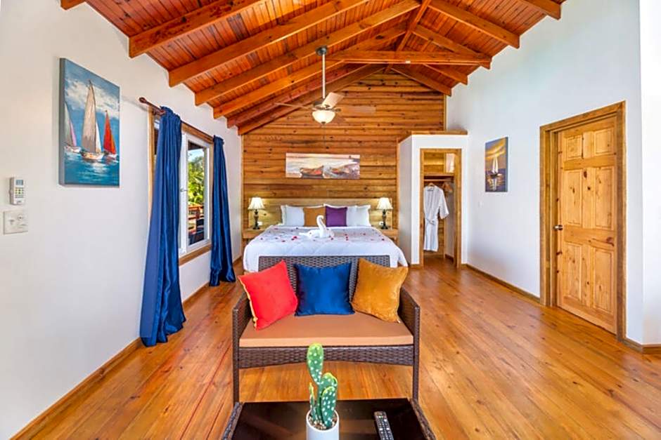 Hotel and Dive Center Roatan Yacht Club