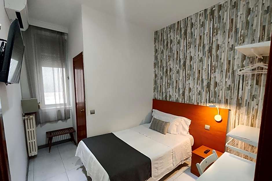 Hostal Cervantes