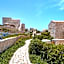 BASSA MAINA Villas & Suites
