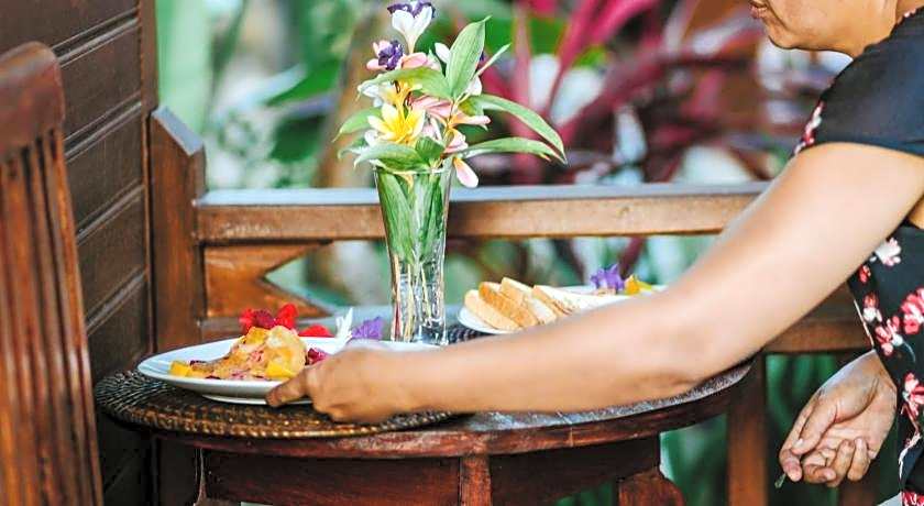 Kurnia Guest House & Spa 