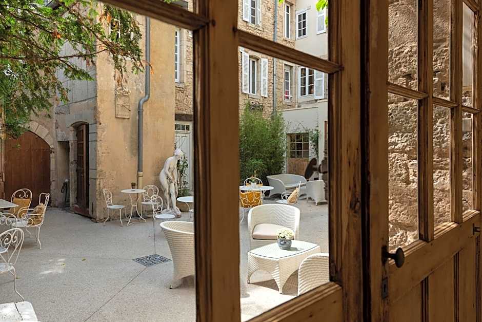 Les Remparts Hotels et Demeures Historiques