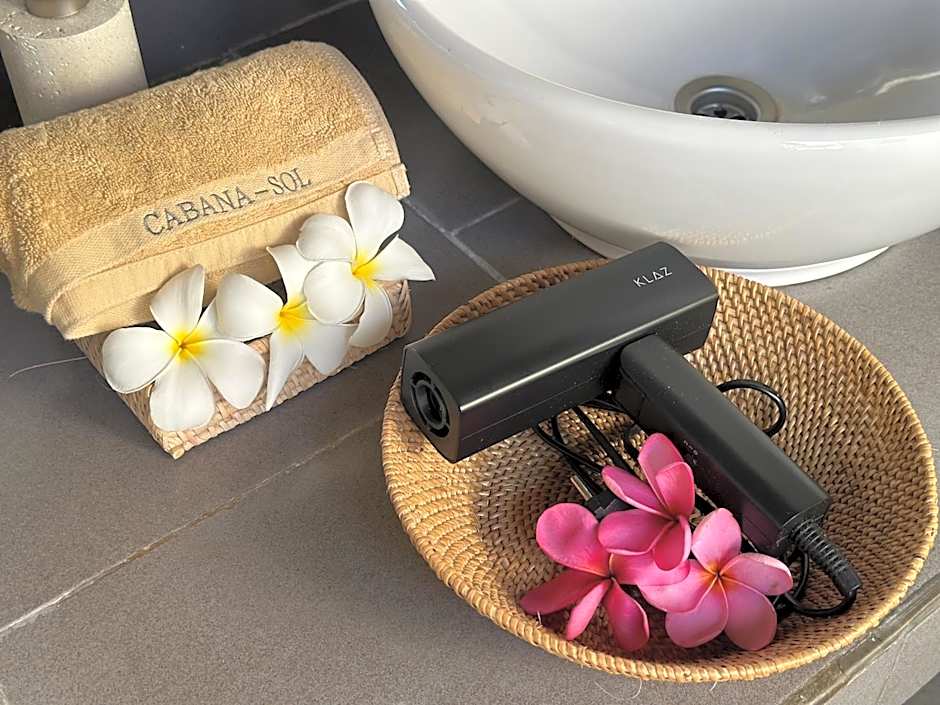 Sol Villas - Modern Tropical Stays