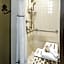 THE TENNESSEAN Personal Luxury Hotel
