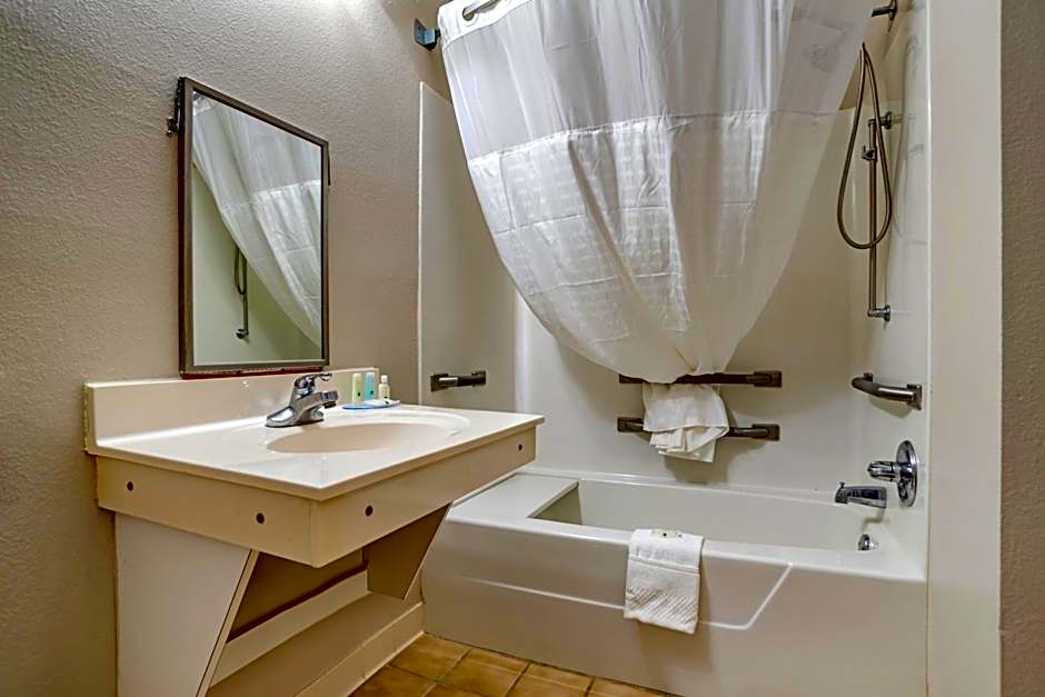 Quality Inn Moultrie