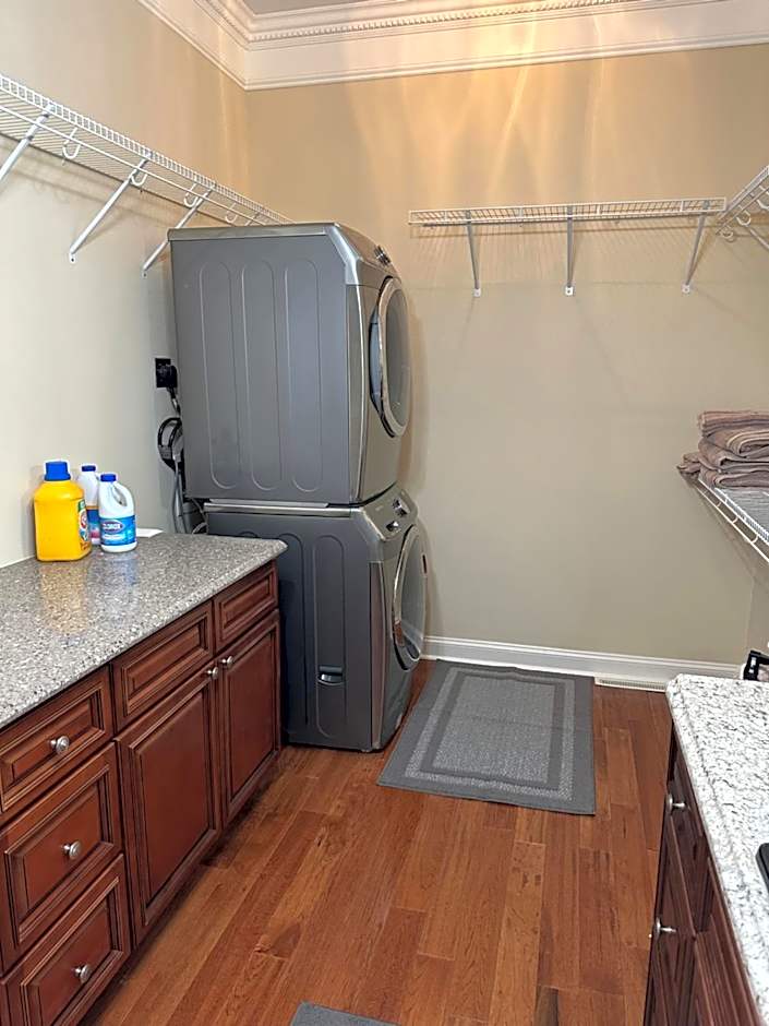 MooreField Suites Greensboro East
