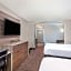 La Quinta Inn & Suites by Wyndham Pigeon Forge- Dollywood