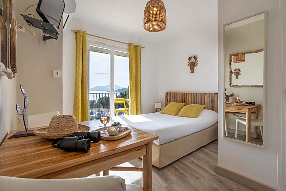 Hotel Almanarre Plage - Hotel Eco-Responsable face a la mer