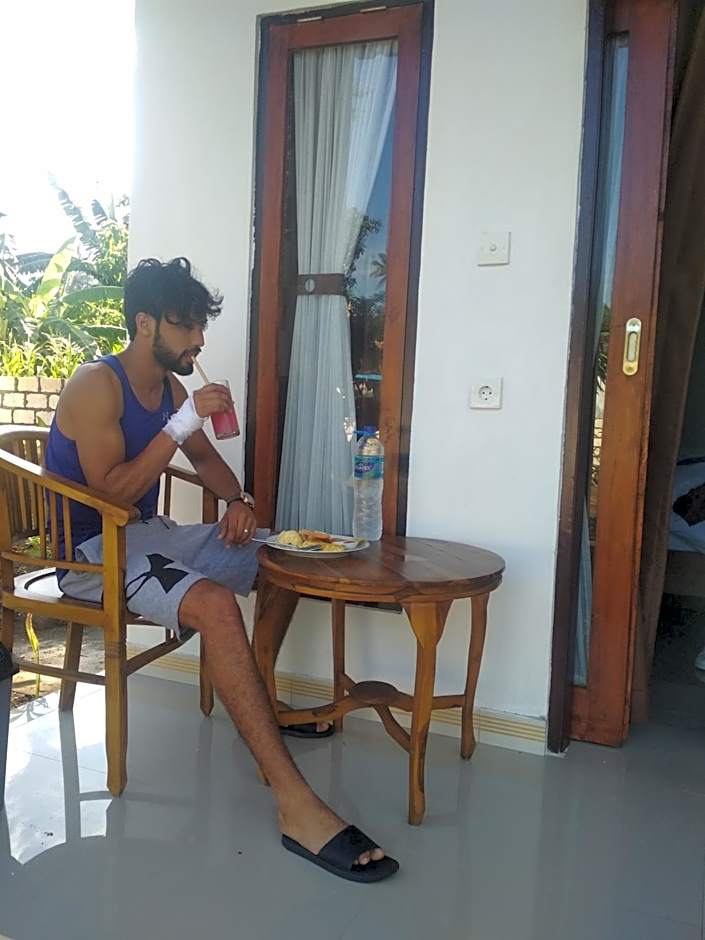 Santhi Guna Bungalow