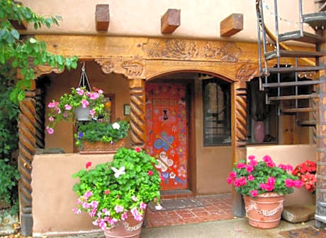 La Dona Luz Inn an Historic B&B