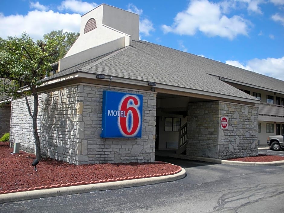 Motel 6-Dayton, OH - Englewood