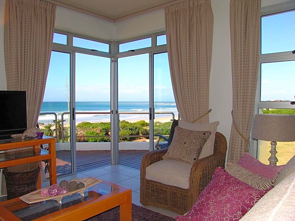 Diaz 15 House on the Bay