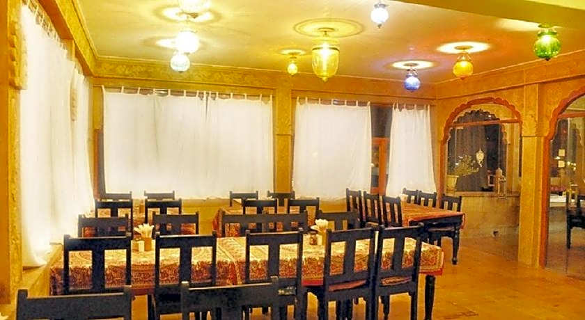 Hotel Lal Garh Fort And Palace