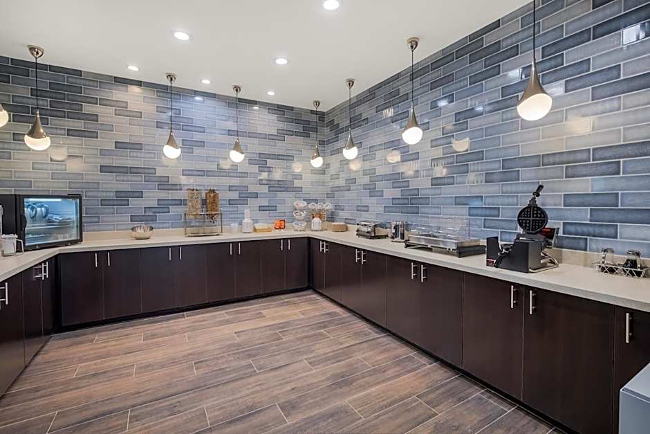 Hawthorn Extended Stay by Wyndham Sulphur Lake Charles