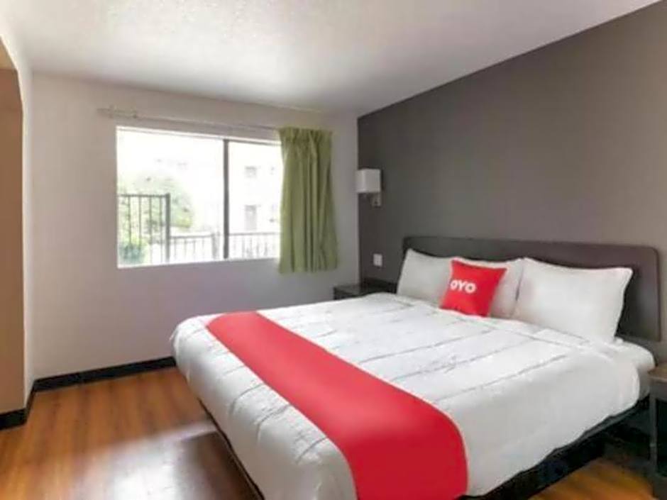 OYO Hotel Irving DFW Airport North