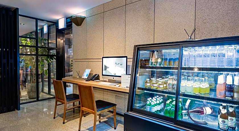 Jamsil Delight Hotel