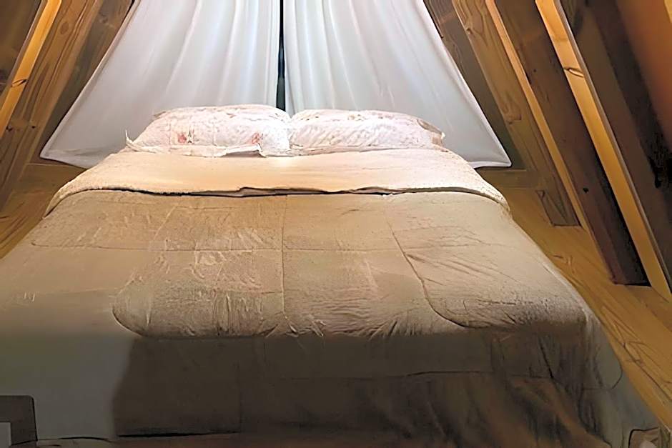 Chalé dos Alpes 2 hidromassagem e Lareira