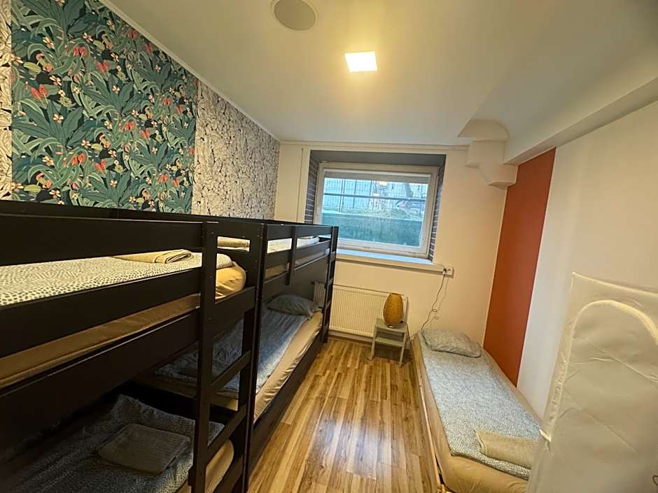 Tiki Taka Hostel & Pub