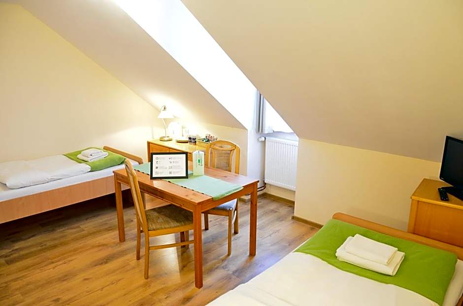 WenderEDU Business Center