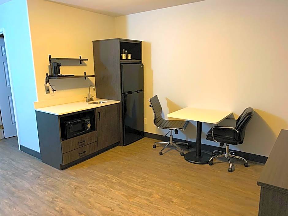 Hawthorn Extended Stay by Wyndham Hobbs