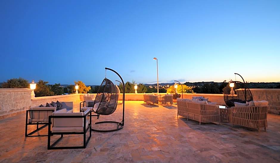 Crassus Cave Hotel