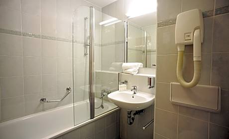 Superior double room, extra bed, sea view, balcony