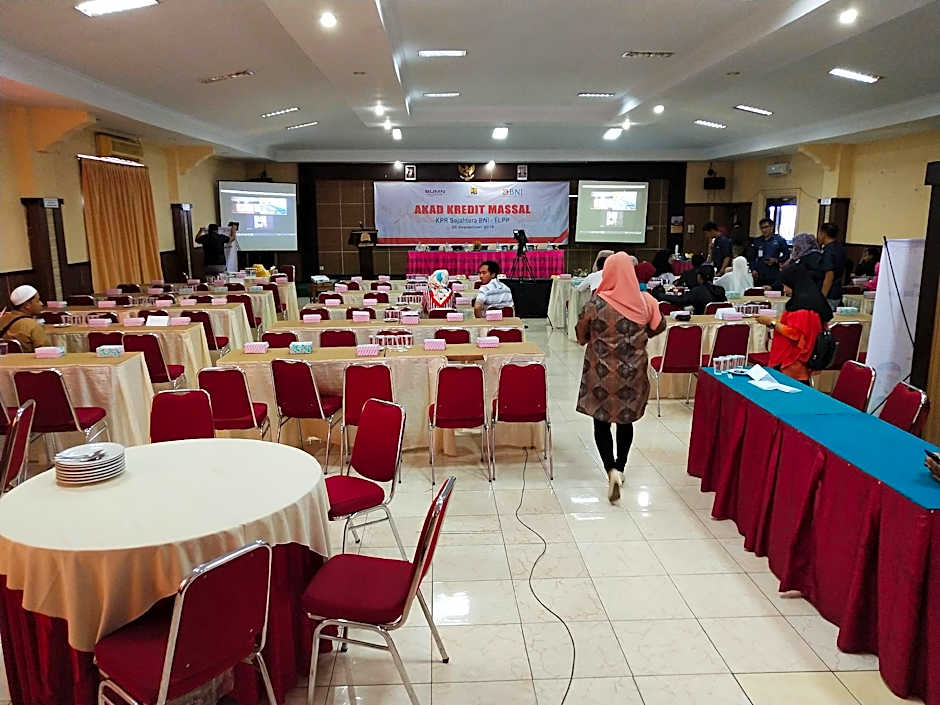 BUKIT KENARI Hotel & Restaurant