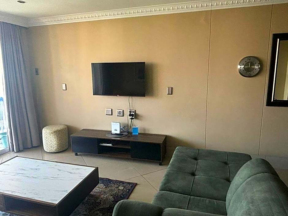 Stunning Sails on Point G405