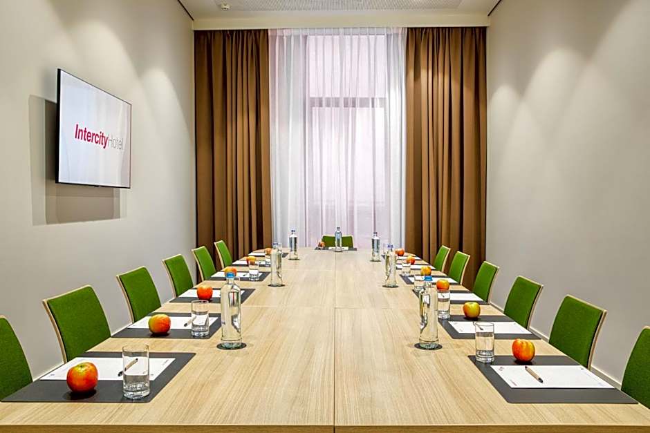 IntercityHotel Amsterdam Airport