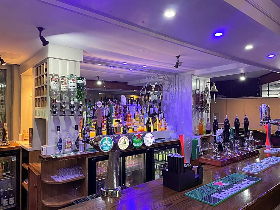Feildens Arms Hotel