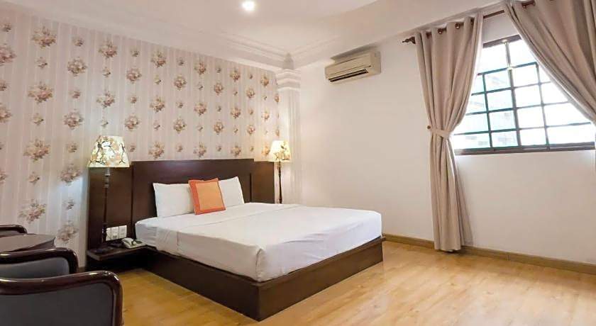 Little Brick Saigon Hotel