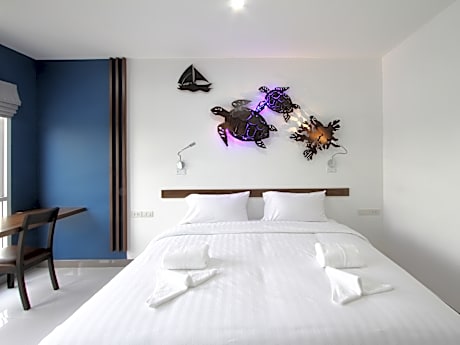 Standard Double Bed