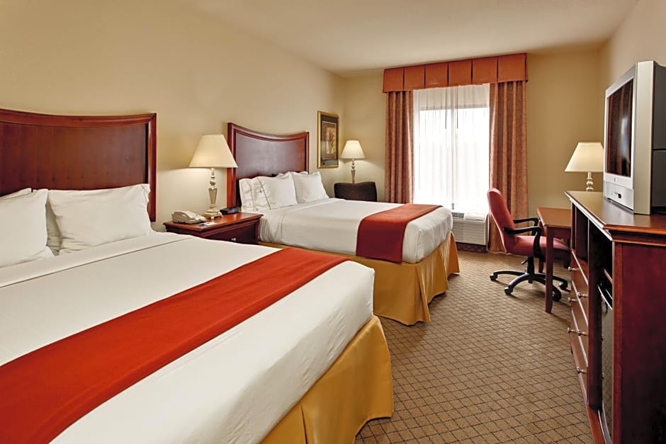 Holiday Inn Express & Suites Morristown