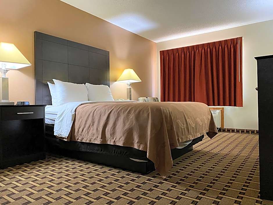 Quality Inn Morton At I-74