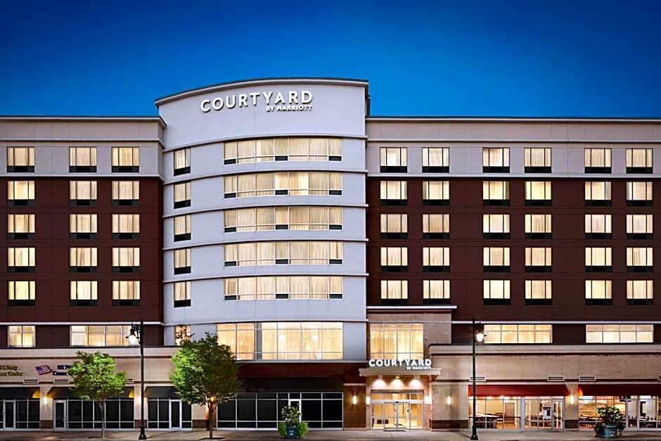 Courtyard by Marriott Newark Downtown