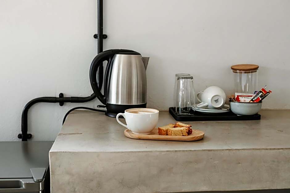 Lighthouse Guesthouse & Cafe