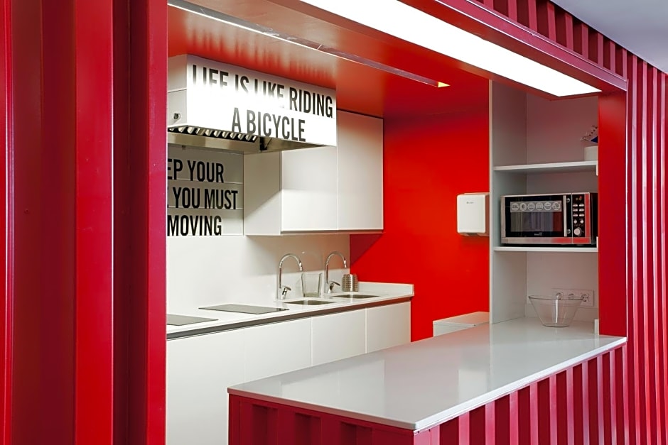 Sant Jordi Hostels Gracia