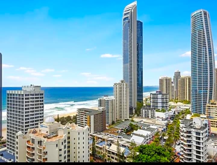 Fab studio in heart of Surfers Paradise! FREE WIFI and FREE PARKING!