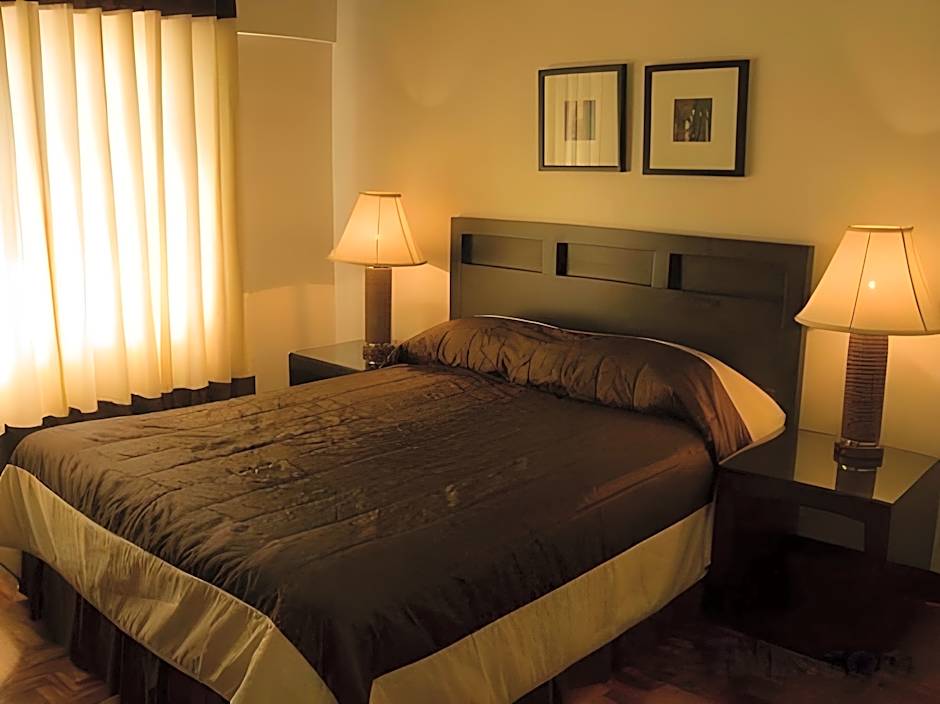 El Rico Suite Makati by RedDoorz